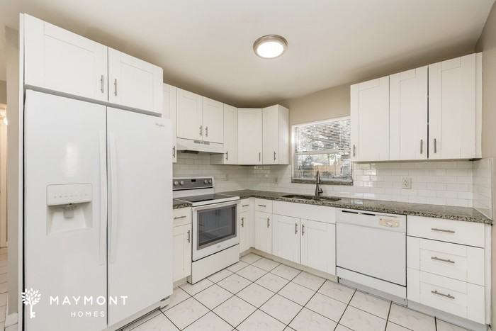 4772 54th Ave N - Photo 6 of 12