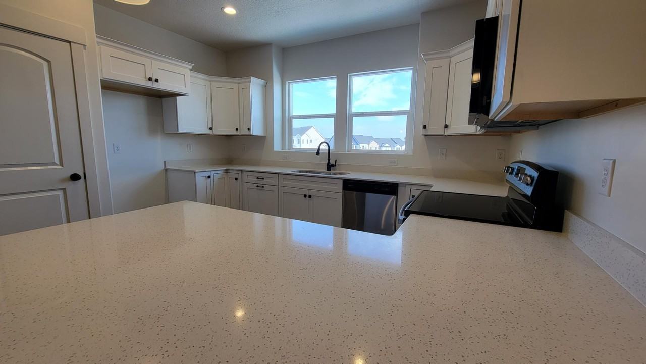 3958 West Hardman Way - Photo 2 of 2