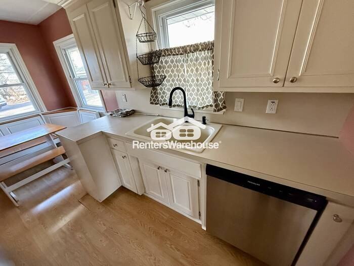 6312 Tingdale Avenue - Photo 5 of 31