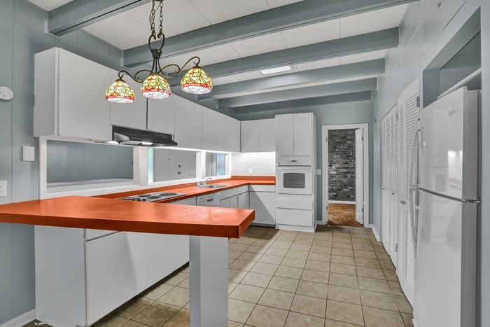 5365 Jamaica Dr - Photo 5 of 11