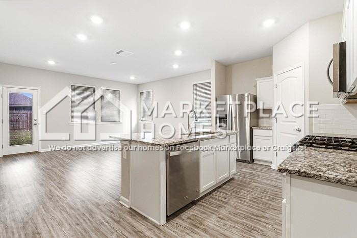 4377 Marais River Dr - Photo 4 of 21