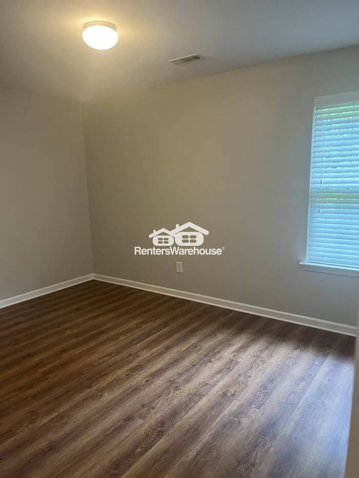 4328 Houldsworth Drive - Photo 7 of 22