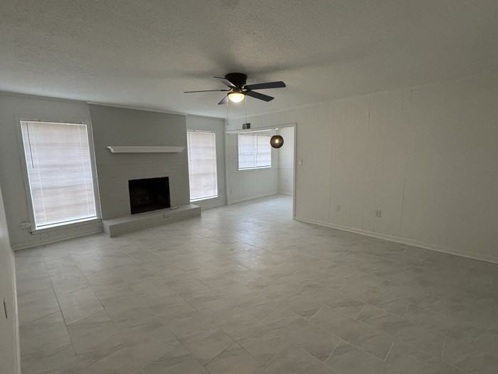 7929 Steven Franklin Dr - Photo 2 of 17