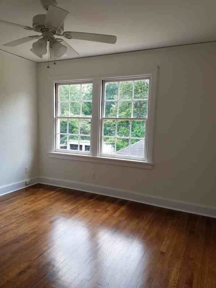 2125 Fairview Rd - Photo 2 of 8