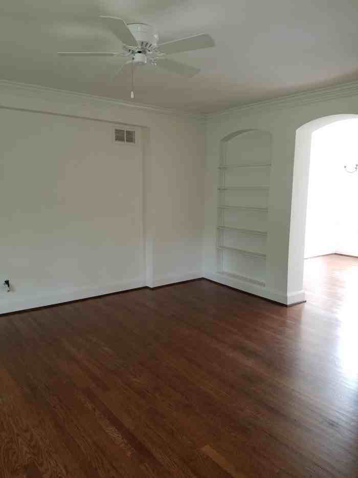 2125 Fairview Rd - Photo 6 of 8