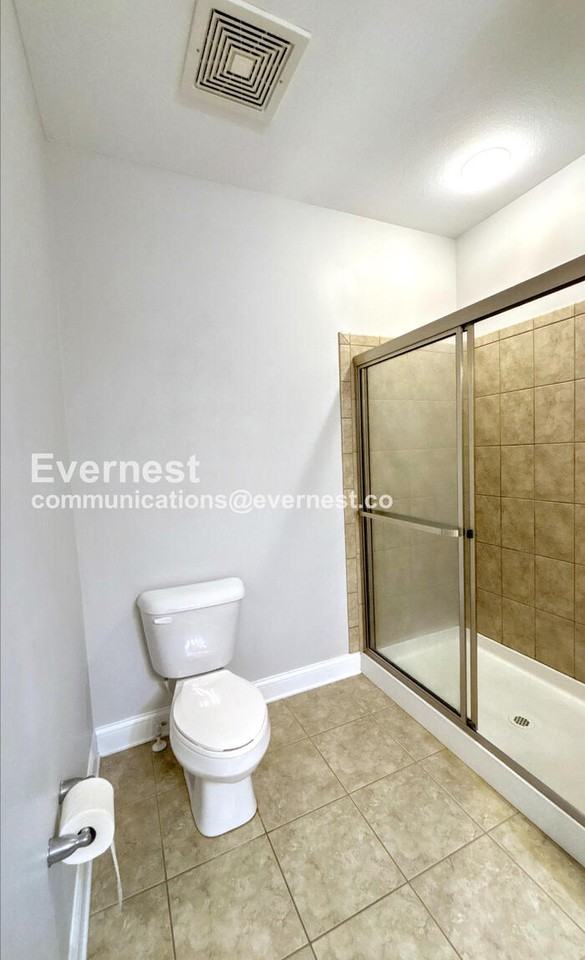 925 Ingleside Ave #311 - Photo 7 of 21