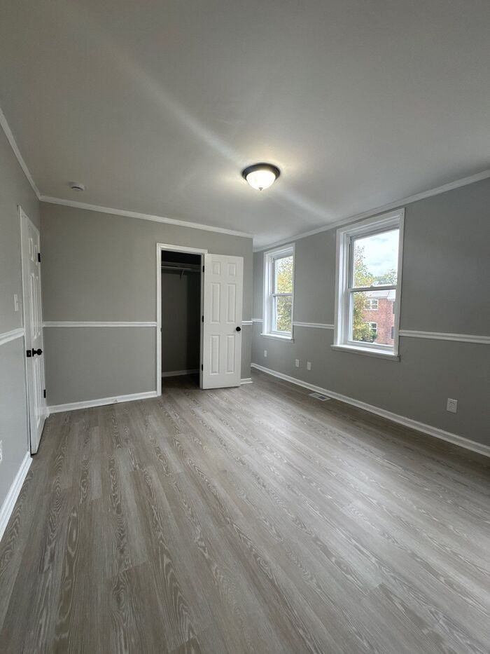 4200 Seidel Avenue - Photo 7 of 13