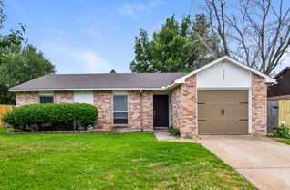 7024 Greenview Circle South - Photo 1 of 1