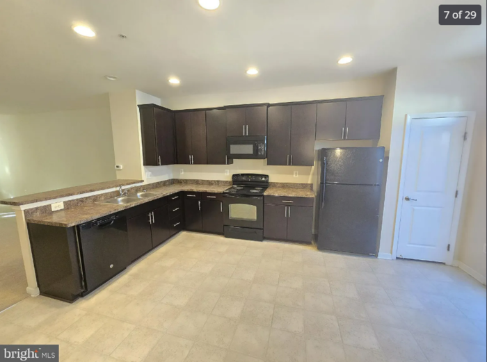 700 South Macon Street - Photo 7 of 27