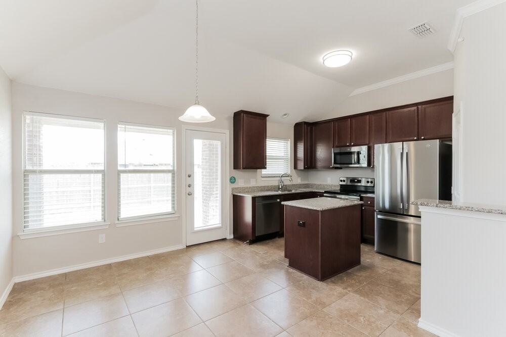 318 Billy Wickliffe Drive - Photo 6 of 16