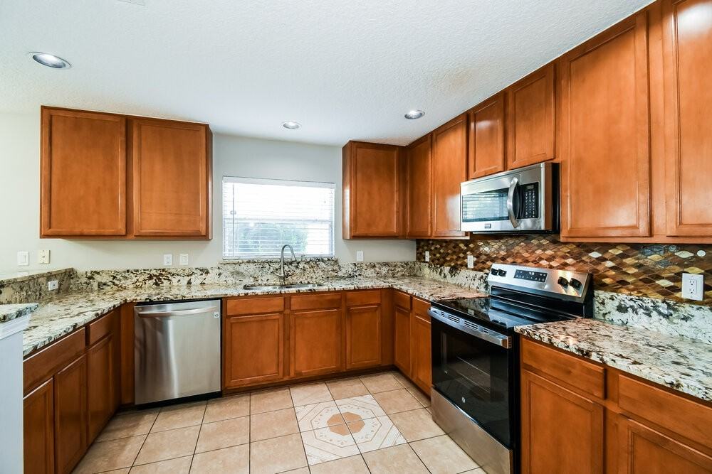 1259 Bedrock Dr - Photo 7 of 17