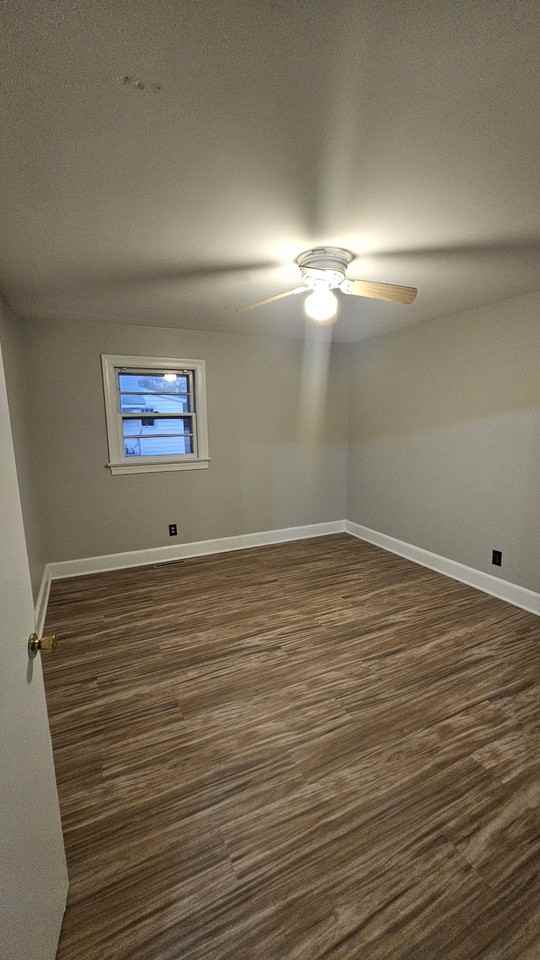 202 N Caswell St #NA - Photo 2 of 11