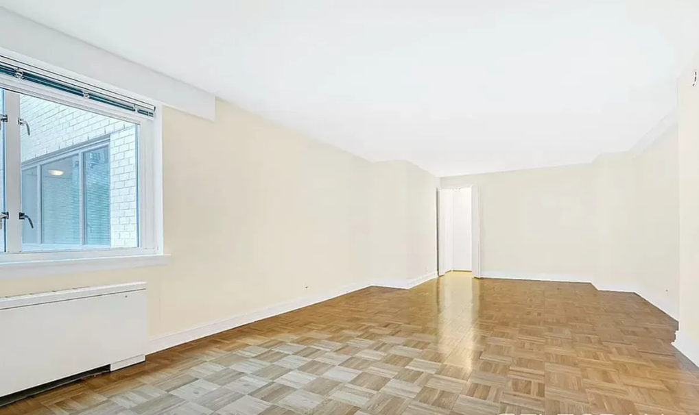 203 E 71st St #8L - Photo 2 of 5