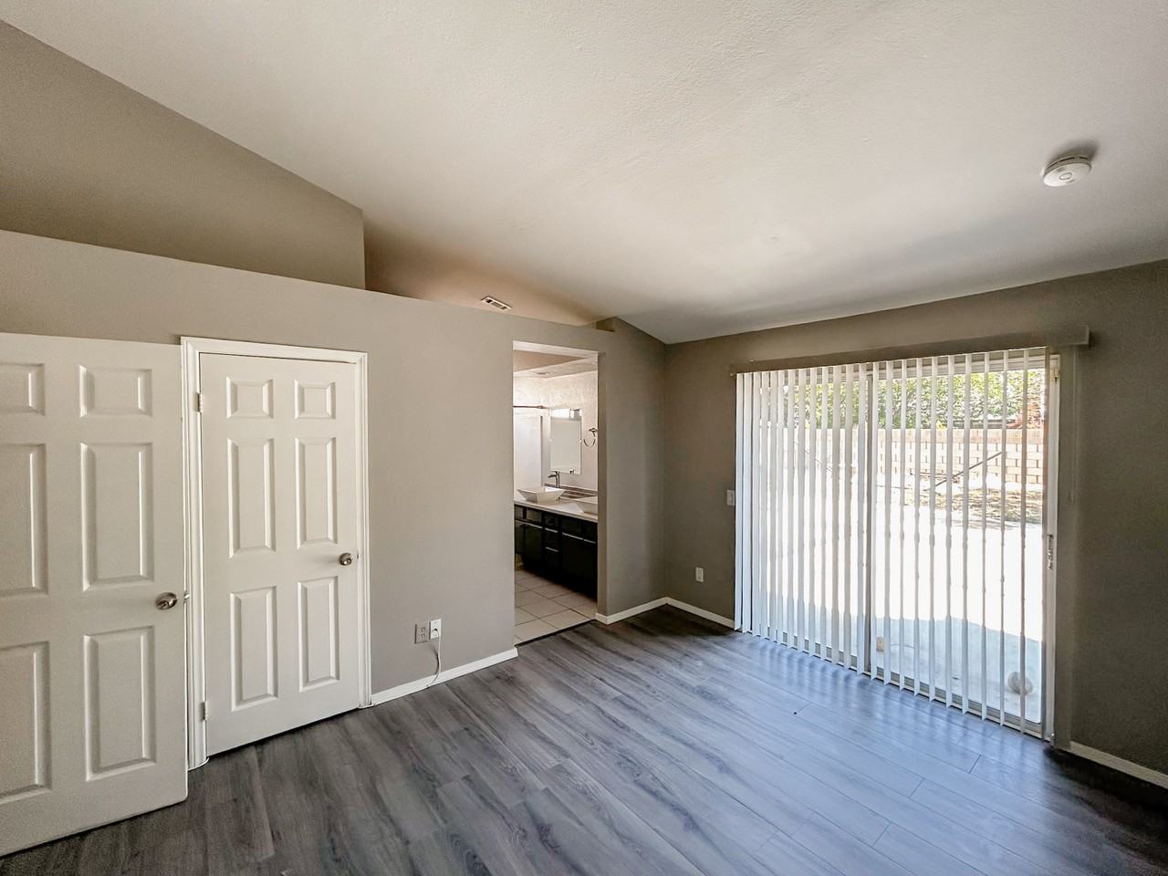 1145 Robinson Ct #NA - Photo 5 of 18
