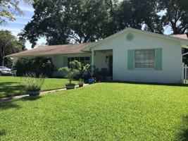 featured image of 700 Lindenwood Circle East #NA