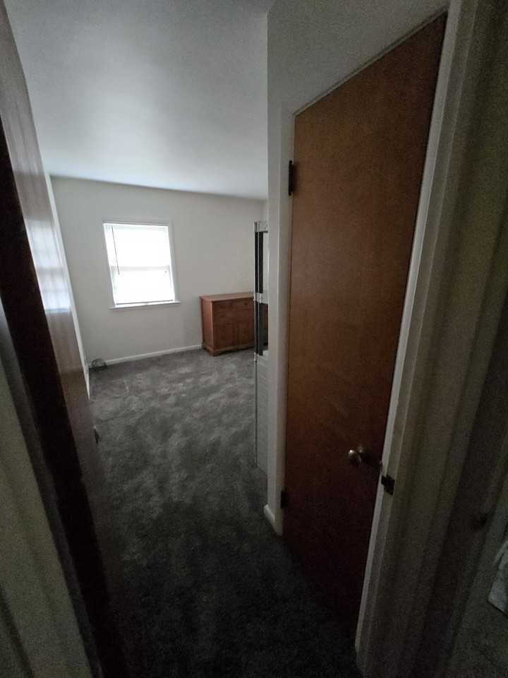 323 Cherokee Lane #NA - Photo 3 of 8