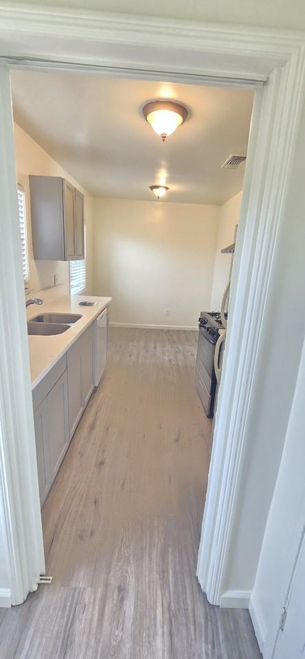 748 E Cornell Ave #748 - Photo 7 of 14