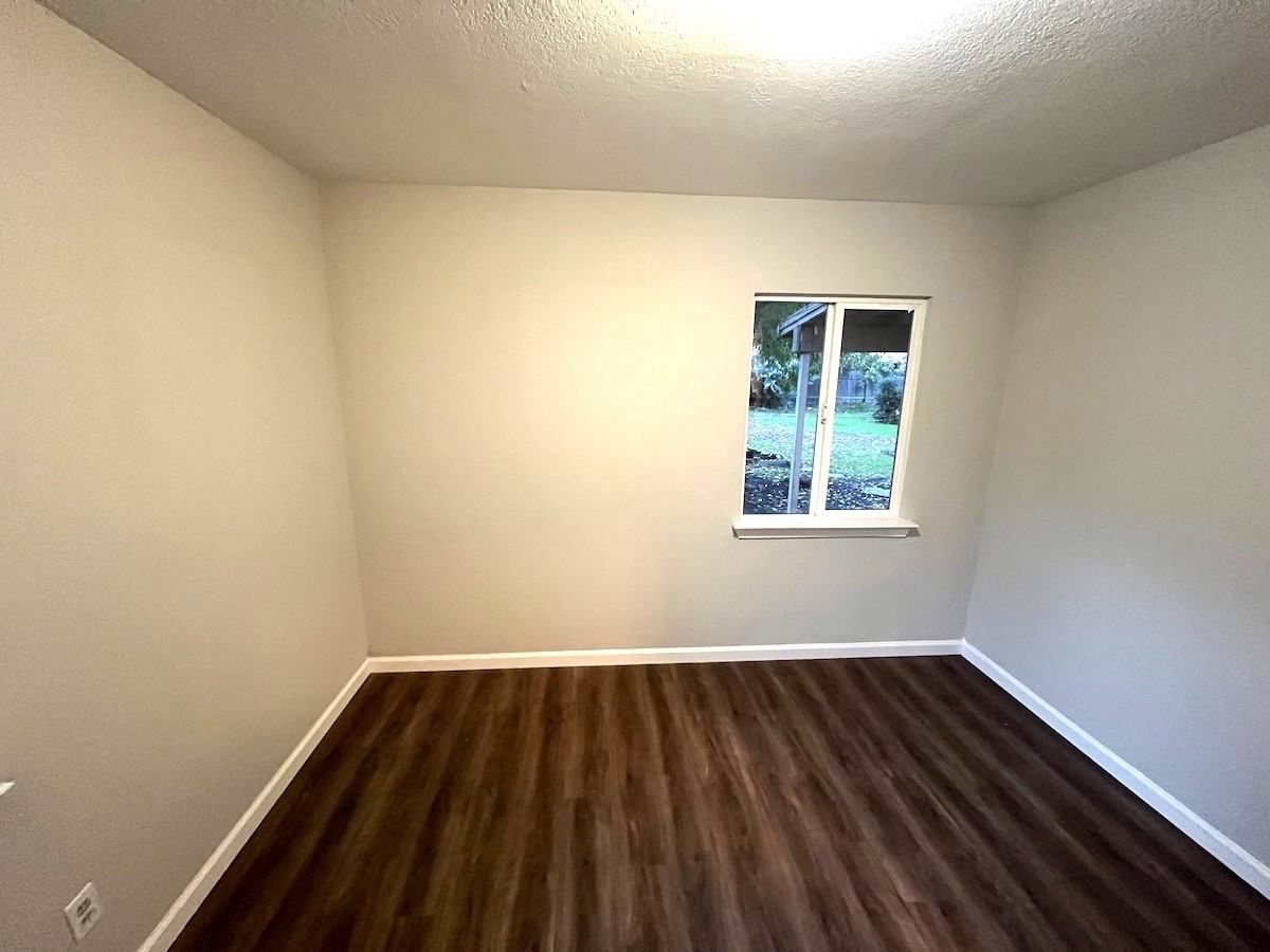 3033 W Sonoma Ave #NA - Photo 5 of 9