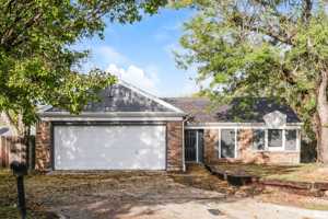 featured image of 3900 Dogwood Court