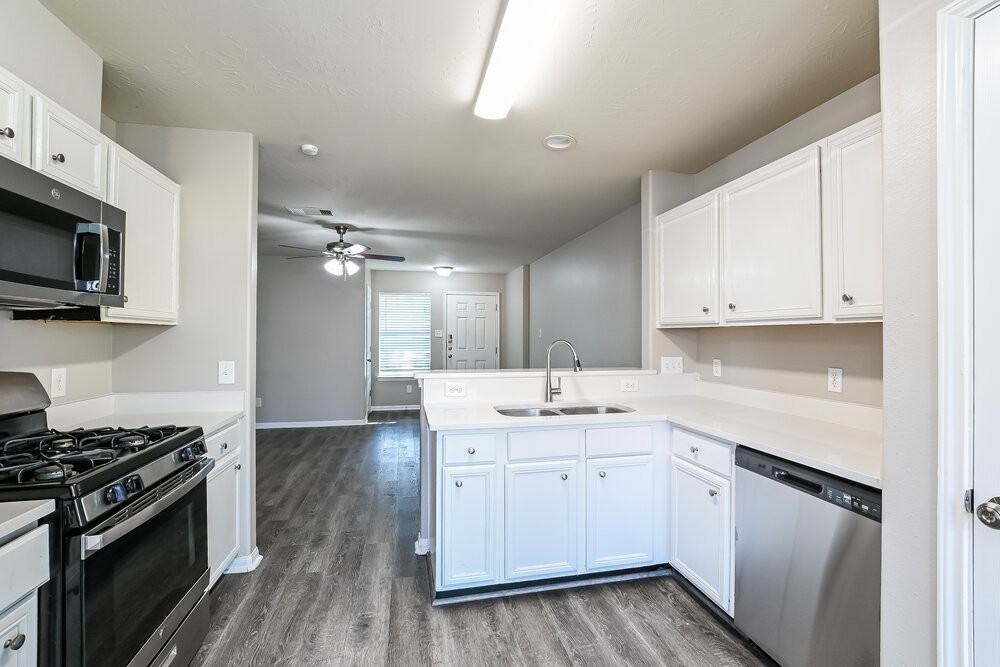 21446 Wilona Way - Photo 7 of 16