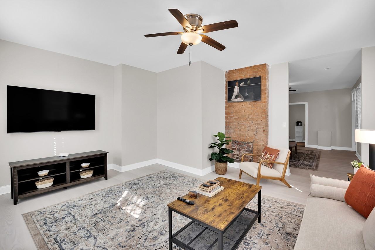 2602 Riverside Dr #NA - Photo 2 of 23