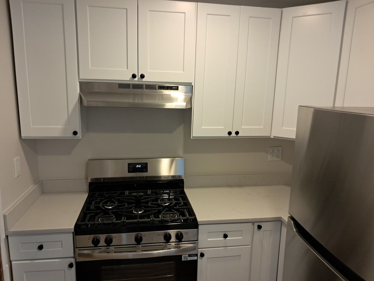 941 Sargent Ave #NA - Photo 4 of 44