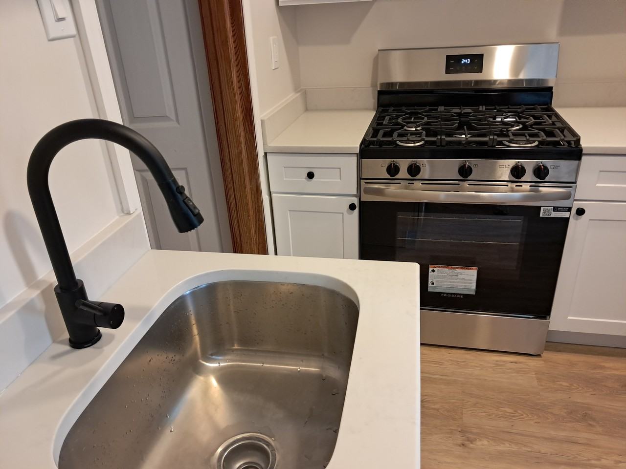 941 Sargent Ave #NA - Photo 5 of 44