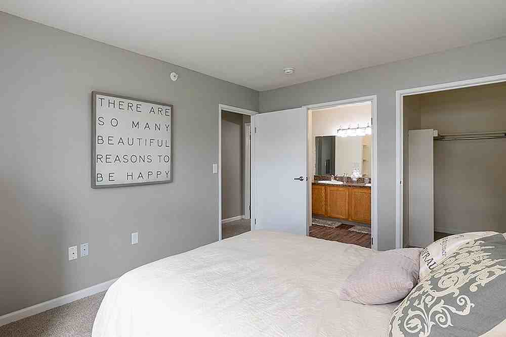 Central Park Apartments - Photo 6 of 28