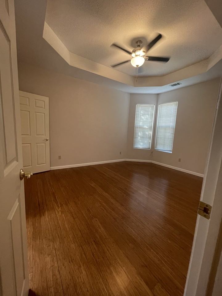 6 Hollycrest Blvd #NA - Photo 4 of 10