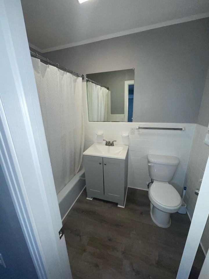 312 South Cedar Lane #312 - Photo 5 of 6