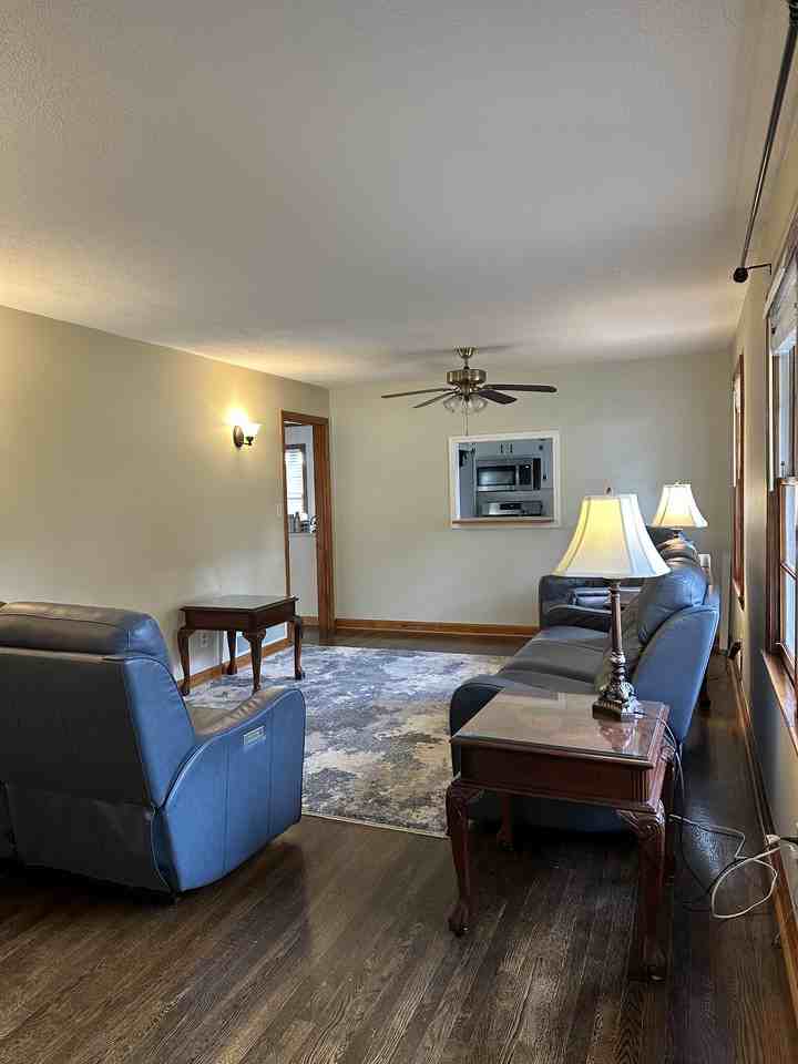 891 Parkway Dr Se #NA - Photo 5 of 17