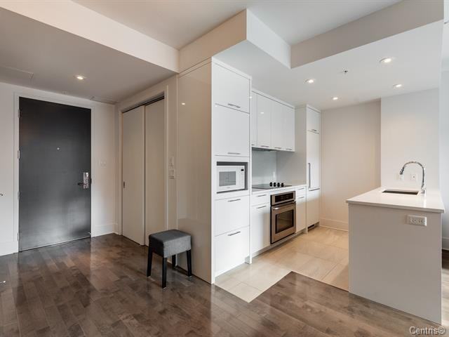 365 Rue Saint-André ##719 - Photo 3 of 19