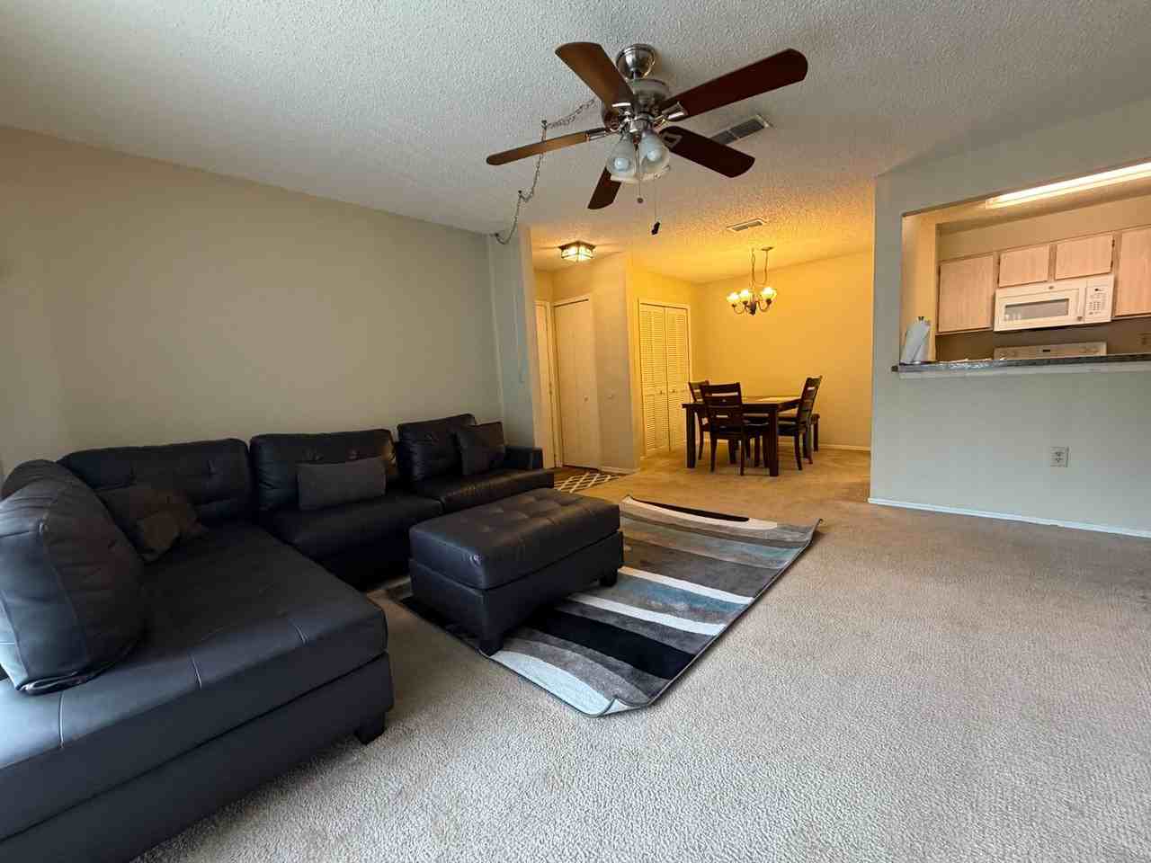 3705 Sw 27th St - Photo 3 of 16