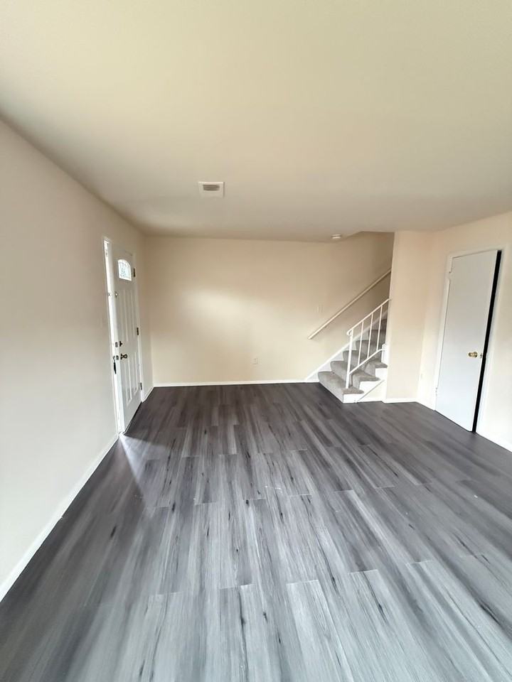 3519 Buffalo Ct - Photo 2 of 10