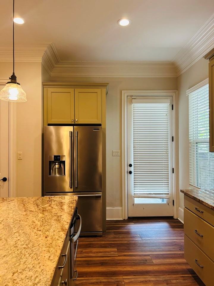 220 Labarre Drive - Photo 7 of 16