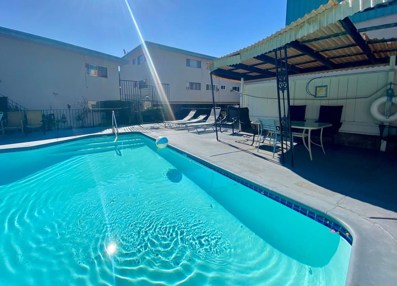 1372 Creekside - Photo 2 of 43