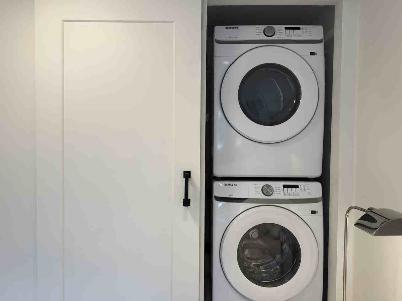 676 West 29th Street - Photo 6 of 7