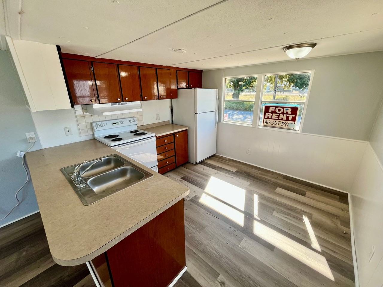 307 Camelia Lane - Photo 6 of 7