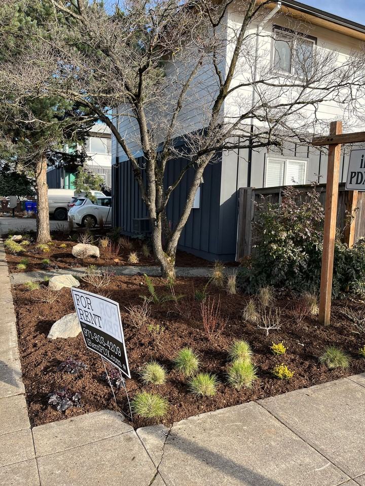 502-520 NE 78th - Photo 2 of 5