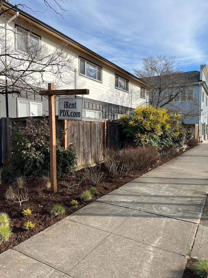 502-520 NE 78th - Photo 5 of 5