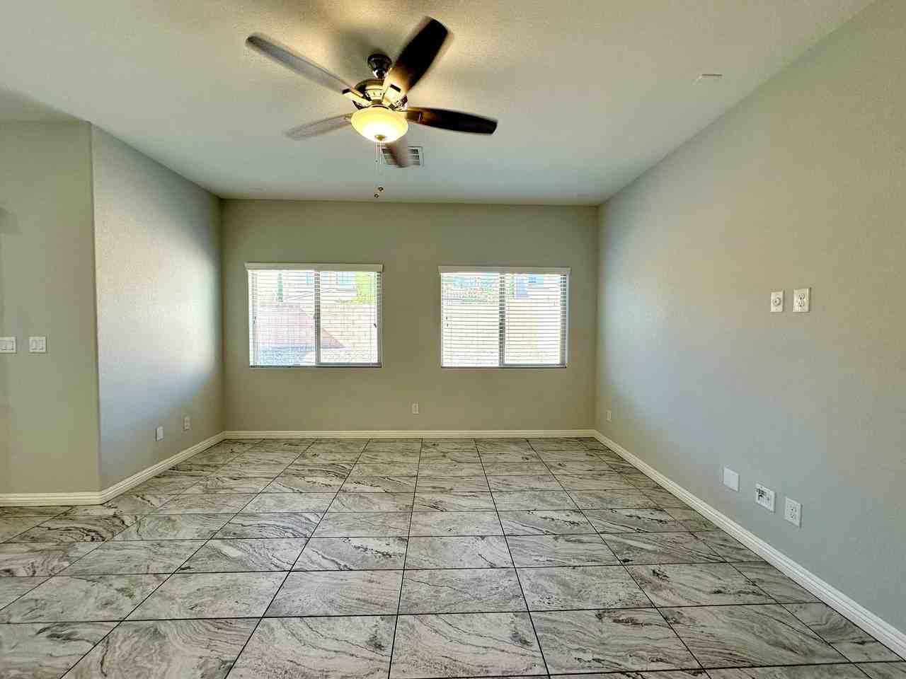 2877 Glass Vine Ct - Photo 7 of 34