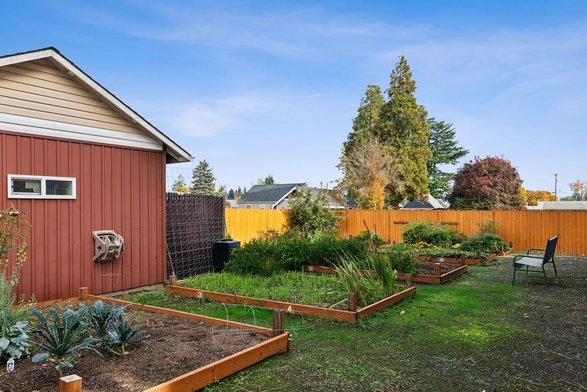 701 N 5th St - Photo 7 of 50