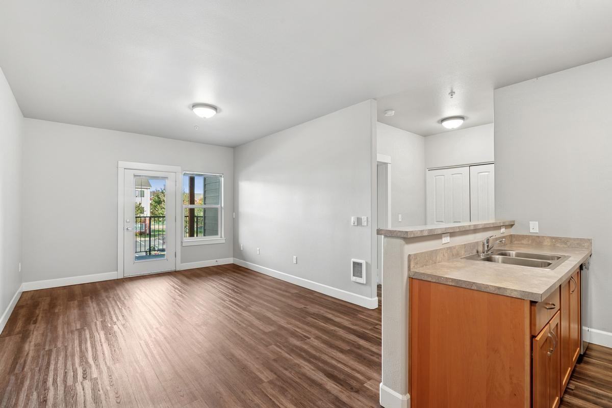 701 N 5th St - Photo 3 of 50