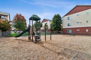 featured image of 701 N 5th St