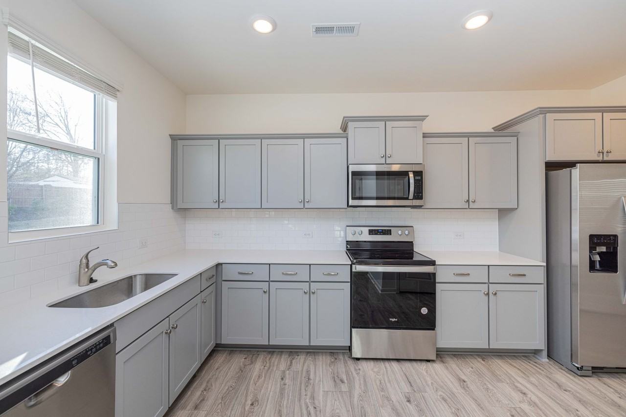 120 S Dorsett St - Photo 5 of 16