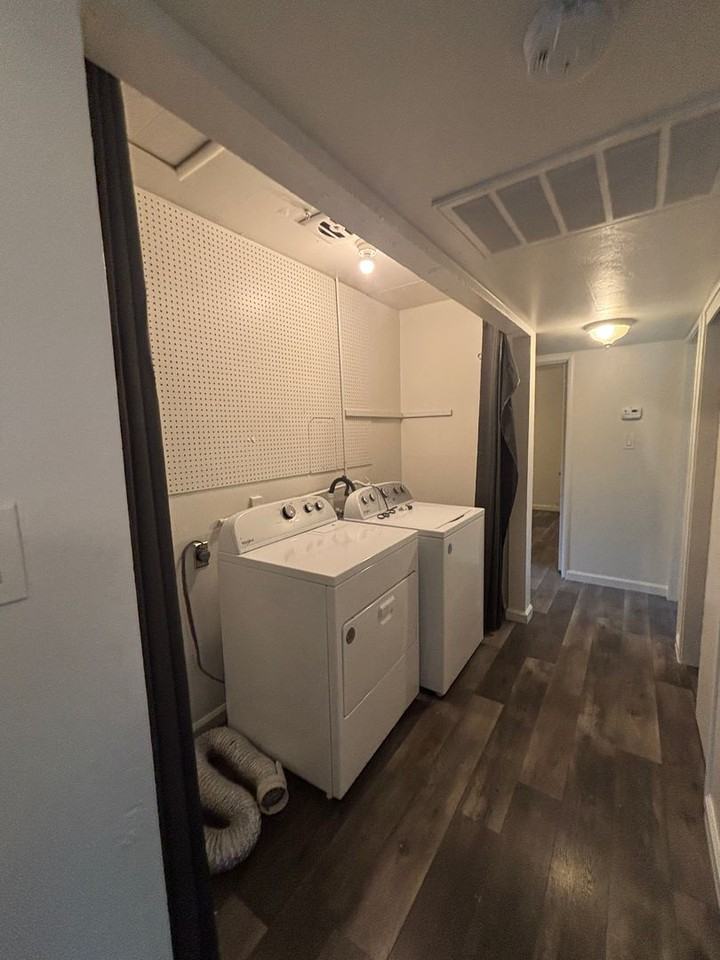 612 Gregory Court - Photo 5 of 21