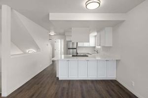 featured image of 411 S 15th St