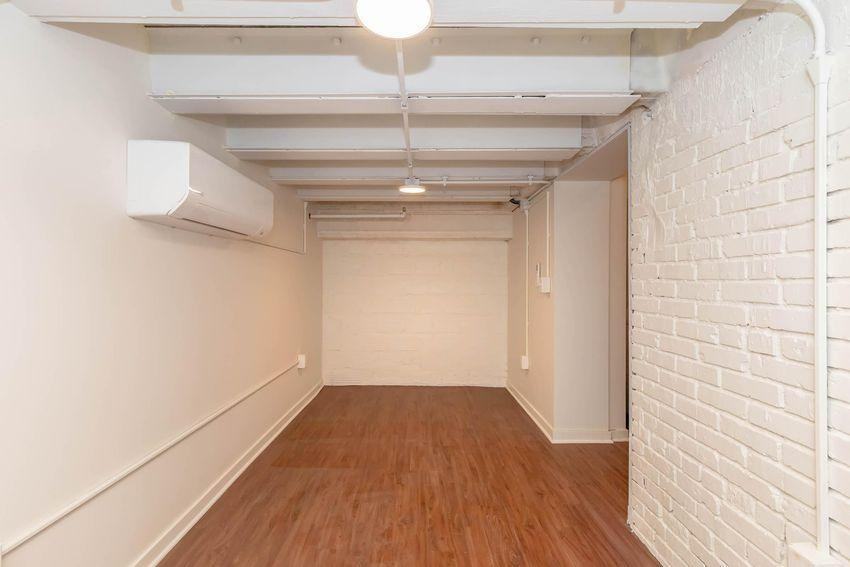 814 Main St - Photo 7 of 50