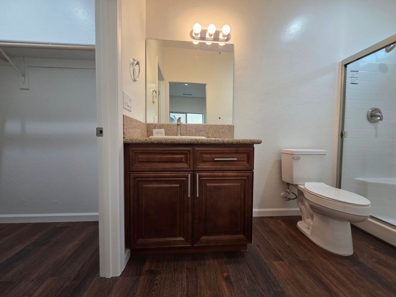 2020 Seeger Avenue - Photo 5 of 6