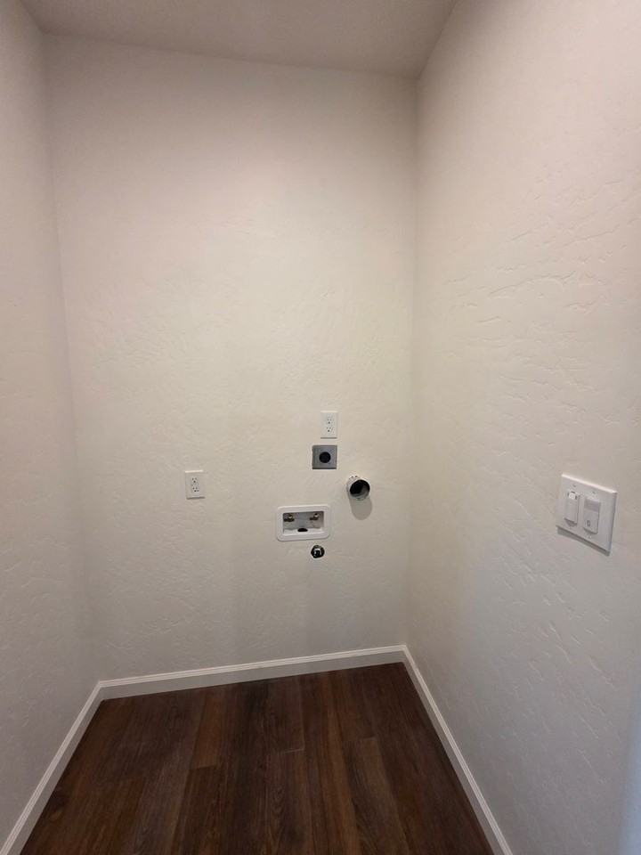 2020 Seeger Avenue - Photo 6 of 6